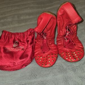 NEW Corso Como BALLASOX Red Flats with Gold Studs Size 8 Foldable Includes pouch
